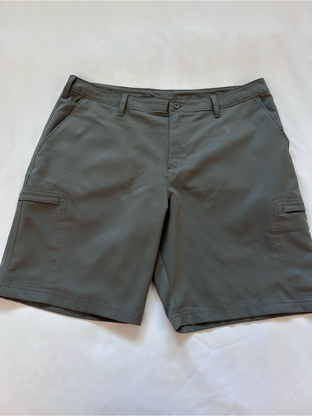Champion Men's Cargo Shorts - Olive